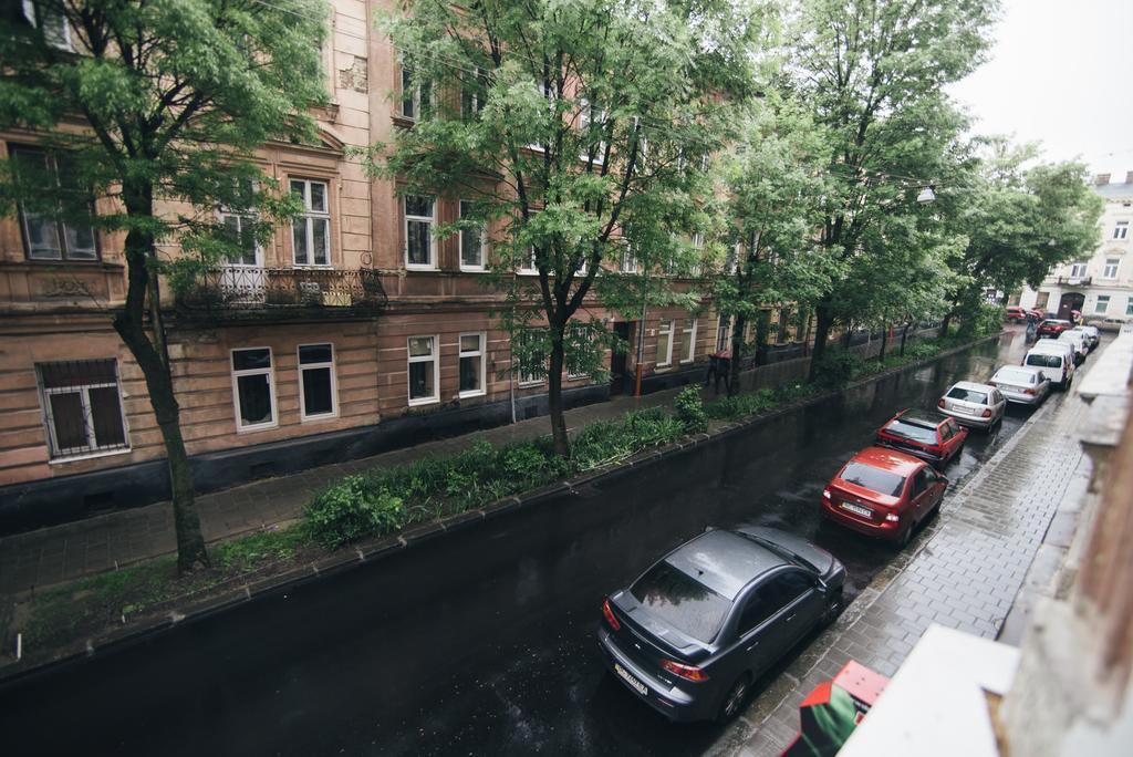 Apartment On Bernarda Meretyna Lemberg Exterior foto